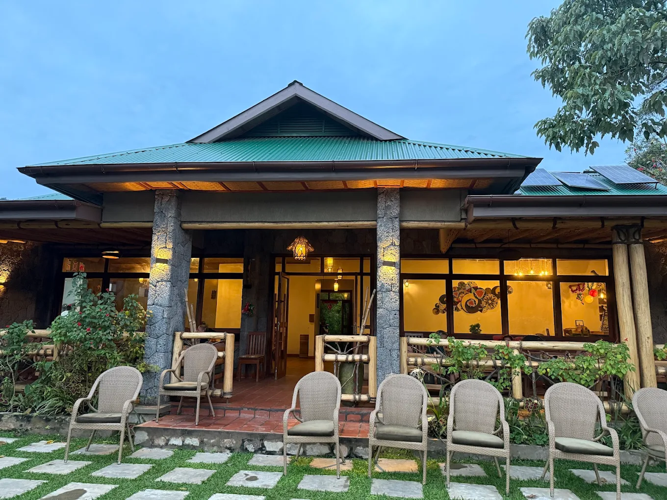Midrange Lodges in Bwindi Rushaga 6 A Budget Accommodation for Gorilla Habituation experience in Uganda is one of the most extraordinary wildlife adventures in Africa, giving travelers the rare opportunity to spend extended time with a semi-habituated mountain gorilla family in the ancient forests of Bwindi Impenetrable National Park. While the gorilla permit represents a major part of the safari investment, choosing comfortable and affordable accommodation allows travelers to enjoy this incredible experience while managing their overall budget.