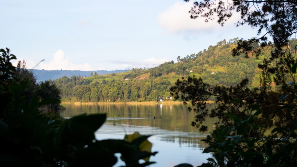 lake bunyonyi