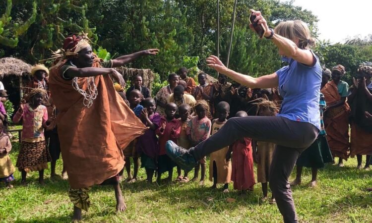 Luxury 5 Days Bwindi Gorilla Photography Safari 8 batwa